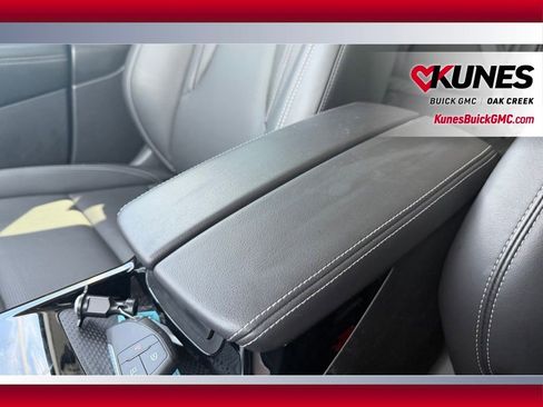 Used 2024 Buick Envision Preferred AWD/4WD image 11