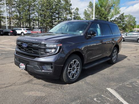 New 2026 Ford Expedition Active AWD/4WD image 2