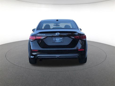 Used 2021 Nissan Sentra SR w/ SR Premium Package image 6