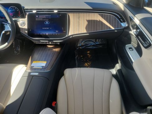 Used 2026 Mercedes-Benz E 350 Sedan image 11