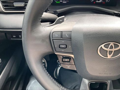 Used 2025 Toyota Camry XSE FWD image 22
