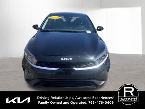 Used 2024 Kia Forte LXS w/ LXS Technology Package FWD image 2