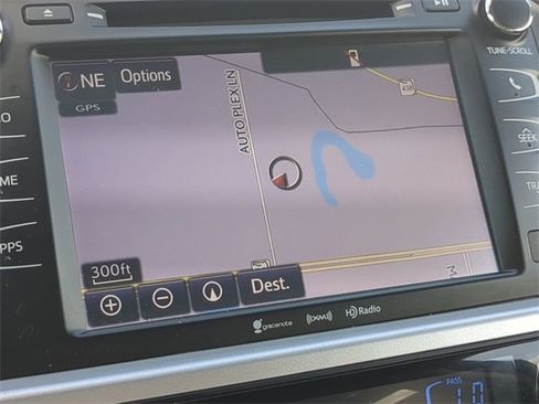 Used 2016 Toyota Highlander XLE image 22