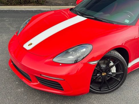 Used 2021 Porsche 718 Cayman image 16