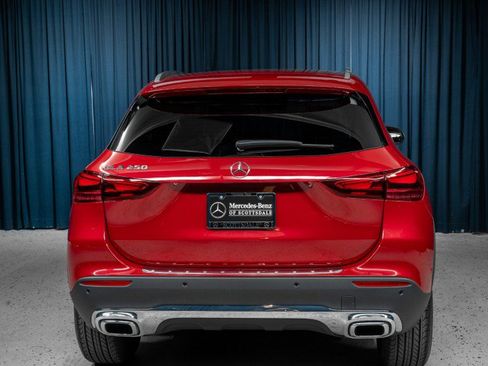 Used 2025 Mercedes-Benz GLA 250 image 8