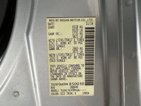 Used 2017 Nissan NV 3500 SV RWD image 19