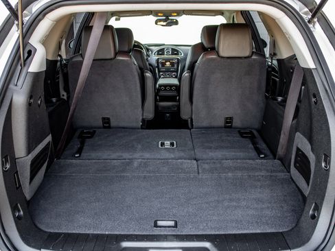 Used 2015 Buick Enclave Leather AWD/4WD image 25