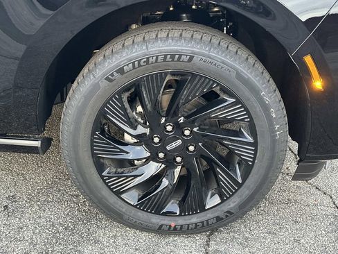 New 2025 Lincoln Navigator Reserve w/ Jet Appearance Package image 12