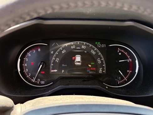 Used 2024 Toyota RAV4 XLE Premium w/ Weather Package AWD/4WD image 10