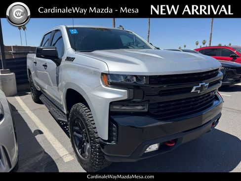 Used 2021 Chevrolet Silverado 1500 LT Trail Boss w/ Convenience Package II AWD/4WD image 1
