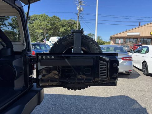 Used 2012 Jeep Wrangler Unlimited Sport AWD/4WD image 30
