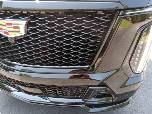 Used 2026 Cadillac Escalade V AWD/4WD image 7
