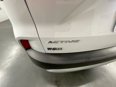 Used 2023 Ford Escape Active image 30