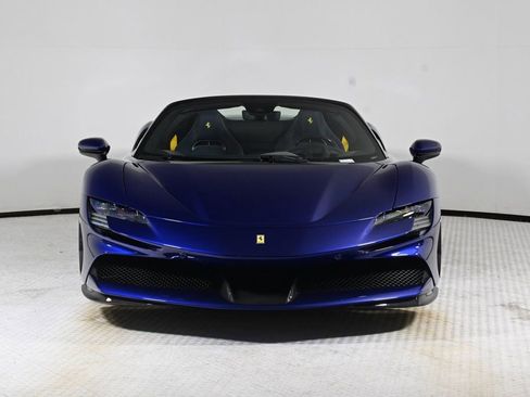 Used 2022 Ferrari SF90 Spider image 12