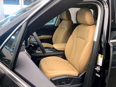 Used 2025 Audi Q7 3.0T Premium Plus image 9