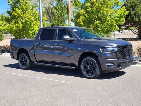 New 2026 RAM 1500 Express AWD/4WD image 3