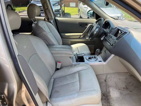 Used 2005 INFINITI FX35 AWD image 16