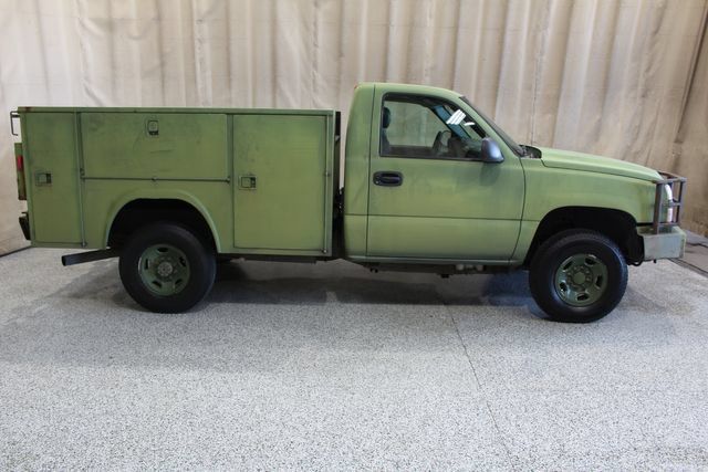 Used 2006 Chevrolet Silverado 2500 W/T w/ Heavy-Duty Power Package AWD/4WD image 4