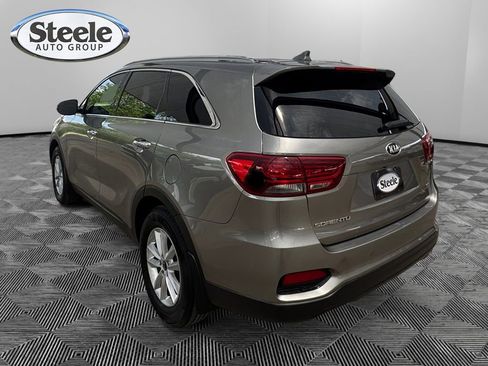 Used 2019 Kia Sorento FWD w/ Option Group 020 image 3