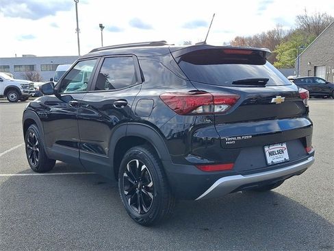 Used 2022 Chevrolet TrailBlazer LT w/ Sun and Liftgate Package image 22