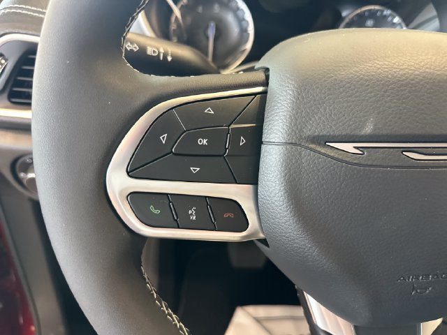 New 2027 Chrysler Pacifica Select w/ Family Tech Group FWD image 12