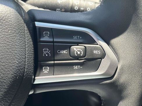 Used 2023 Jeep Compass Limited AWD/4WD image 31