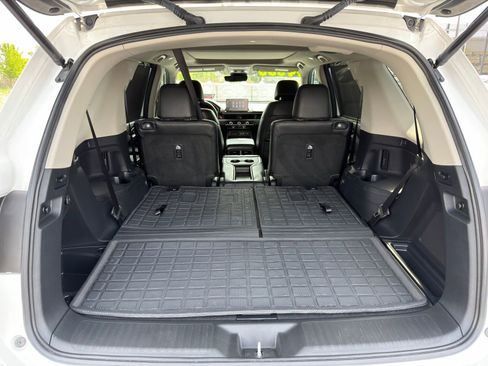 Used 2025 Honda Pilot Touring image 34