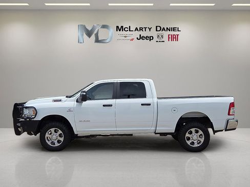 Used 2023 RAM 2500 Big Horn w/ Cold Weather Group AWD/4WD image 3