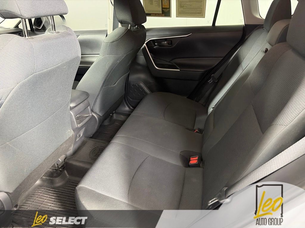 Used 2019 Toyota RAV4 LE w/ All Weather Liner Package AWD/4WD image 12