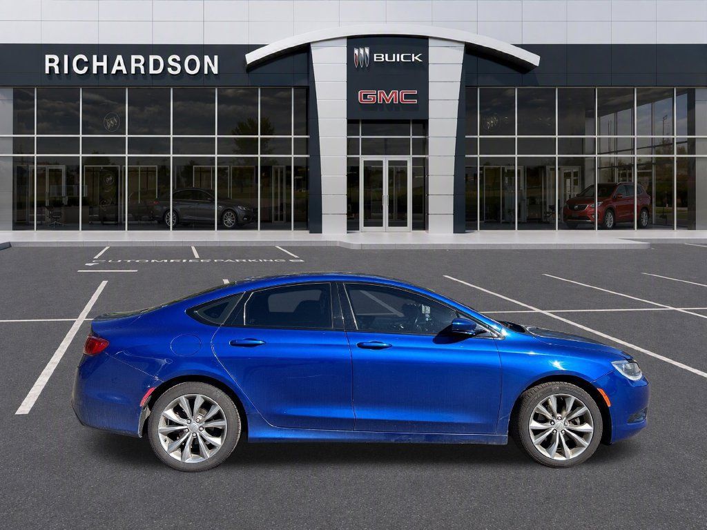 Used 2015 Chrysler 200 S FWD image 6