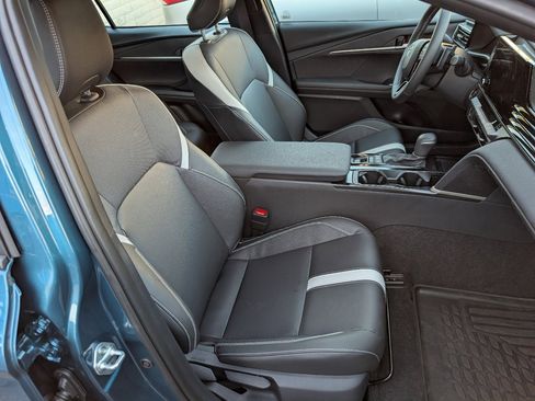 Used 2026 Toyota Camry SE w/ Convenience Package image 7