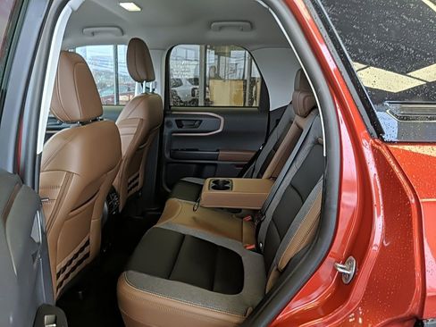 Used 2024 Ford Bronco Sport Outer Banks w/ Tech Package image 11