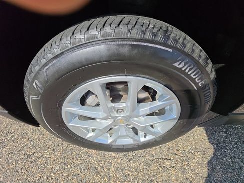 Used 2022 Chevrolet Equinox LS AWD/4WD image 33
