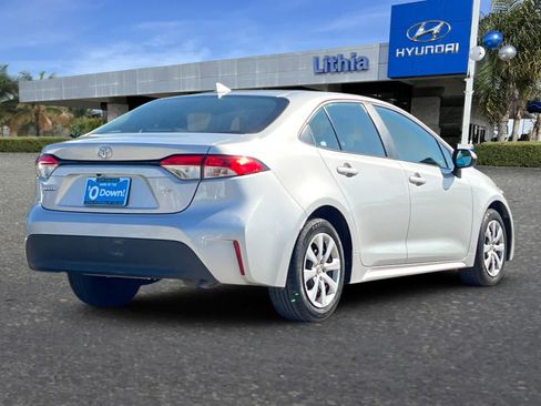 Used 2024 Toyota Corolla LE image 3