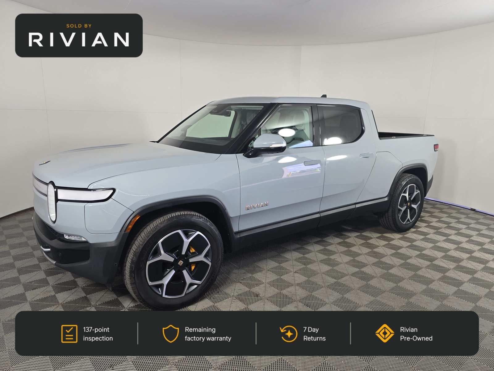 Used 2022 Rivian R1T Adventure AWD/4WD image 1