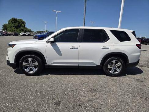 Used 2024 Honda Pilot EX-L image 4