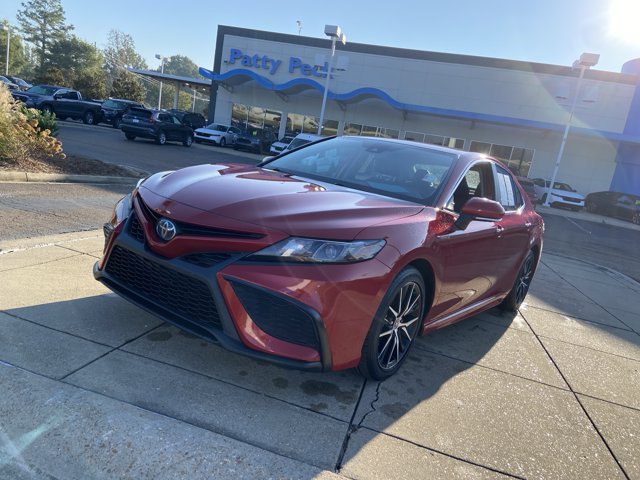 Used 2023 Toyota Camry SE FWD image 4