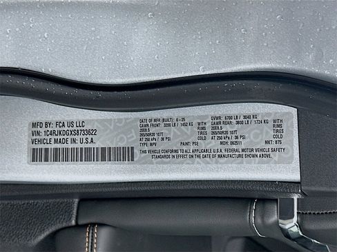 New 2025 Jeep Grand Cherokee L Overland w/ Luxury Tech Group IV image 19