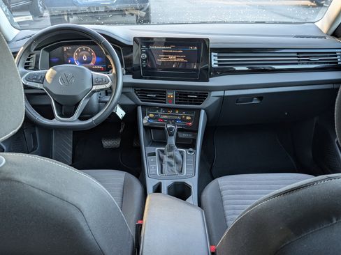 Used 2025 Volkswagen Jetta S image 22