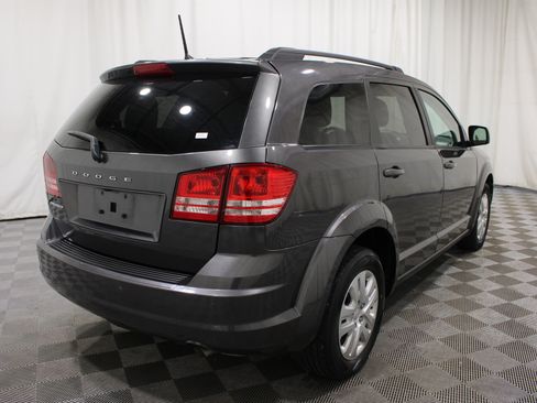 Used 2020 Dodge Journey SE FWD image 27