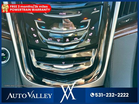 Used 2020 Cadillac Escalade Luxury AWD/4WD image 33
