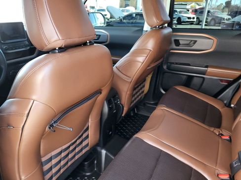 Used 2021 Ford Bronco Sport Badlands image 16