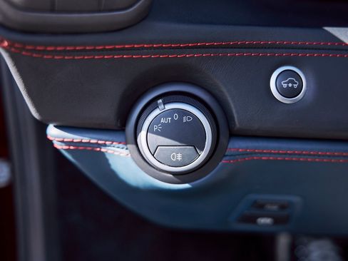 Used 2019 Ferrari 488 Spider image 52