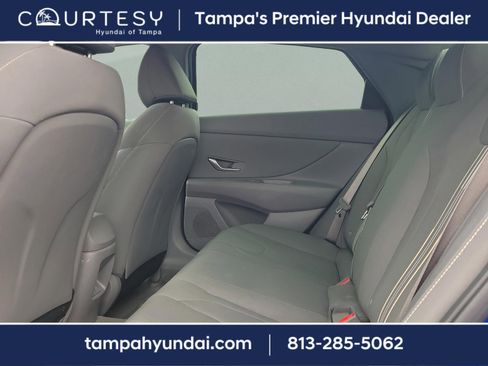 Certified 2025 Hyundai Elantra Sport image 9
