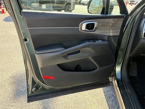 Used 2022 Kia Sorento X-Line EX image 15