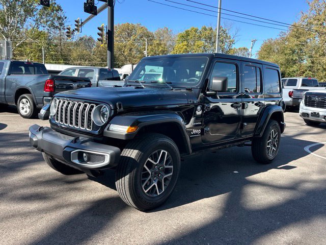 Used 2024 Jeep Wrangler Unlimited Sahara w/ Technology Group AWD/4WD image 24