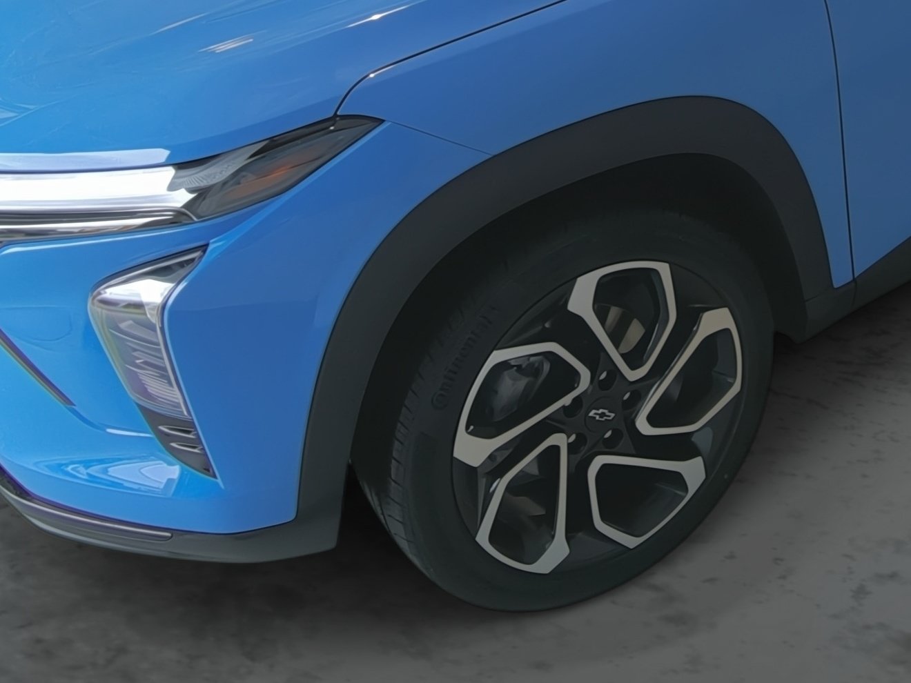Used 2024 Chevrolet Trax RS w/ Sunroof Package FWD image 7