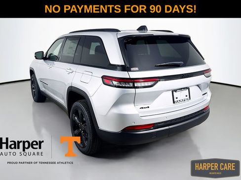New 2025 Jeep Grand Cherokee Limited w/ Black Appearance Package AWD/4WD image 9
