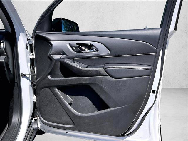 Used 2021 Chevrolet Traverse LS FWD image 19