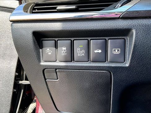 Used 2017 Toyota Avalon Limited w/ Carpet Mat Package FWD image 31